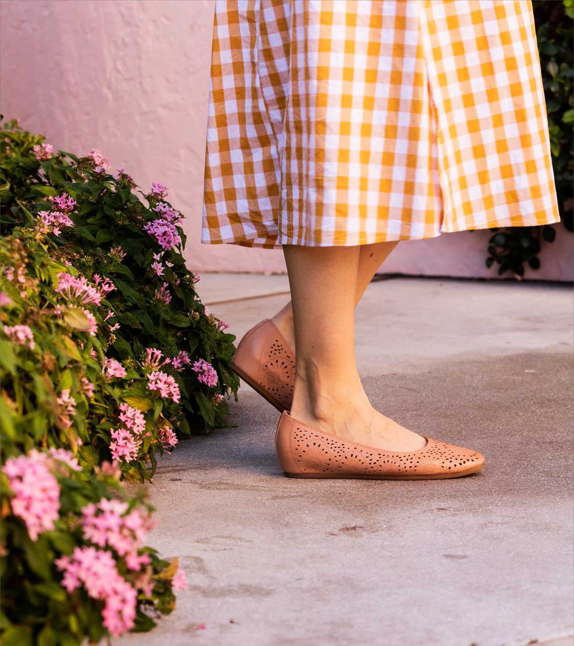 Baretraps Chika Casual Flat