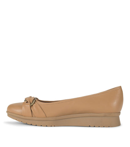 Baretraps Aurora Flat