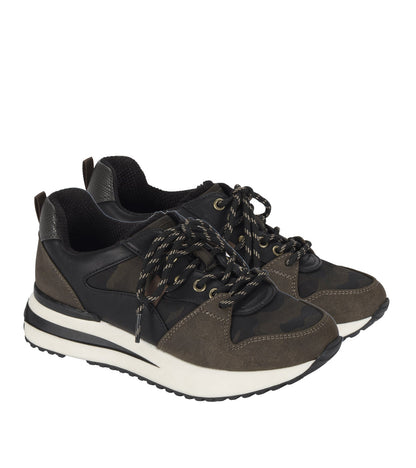 Baretraps Cabriole Sneaker