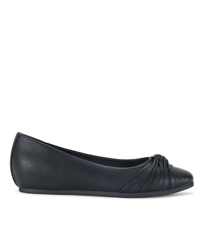 Baretraps Chainey Casual Flat