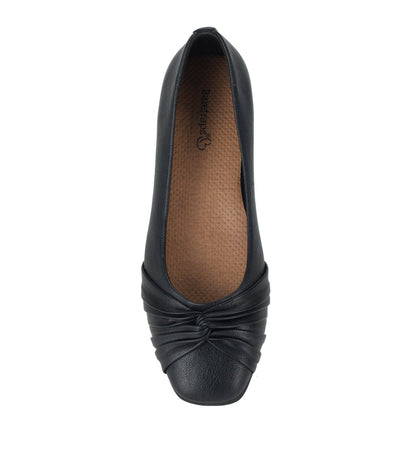 Baretraps Chainey Casual Flat