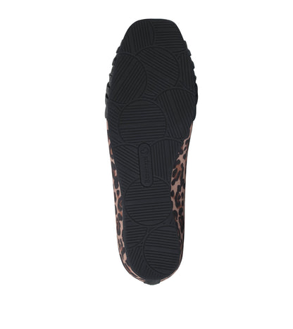 Baretraps Chainey Casual Flat