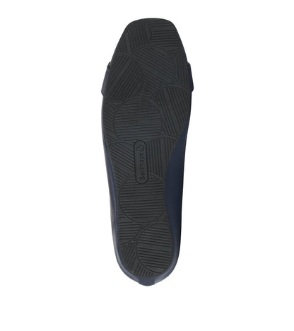 Baretraps Colette Flat