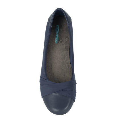Baretraps Mitsy Casual Flat