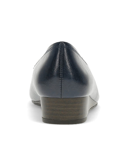 Baretraps Covette Wedge Slip On