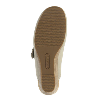 Baretraps Luna Mary Jane Mule