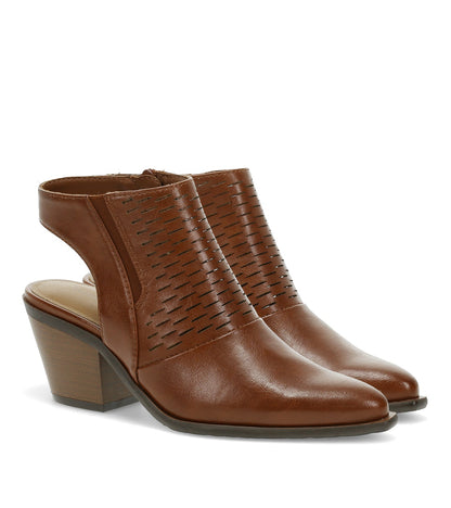 Baretraps Yangley Block Heel Bootie