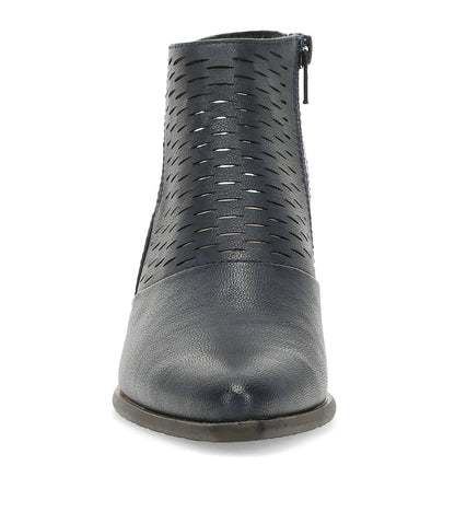 Baretraps Yangley Block Heel Bootie