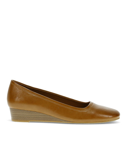 Baretraps Covette Wedge Slip On