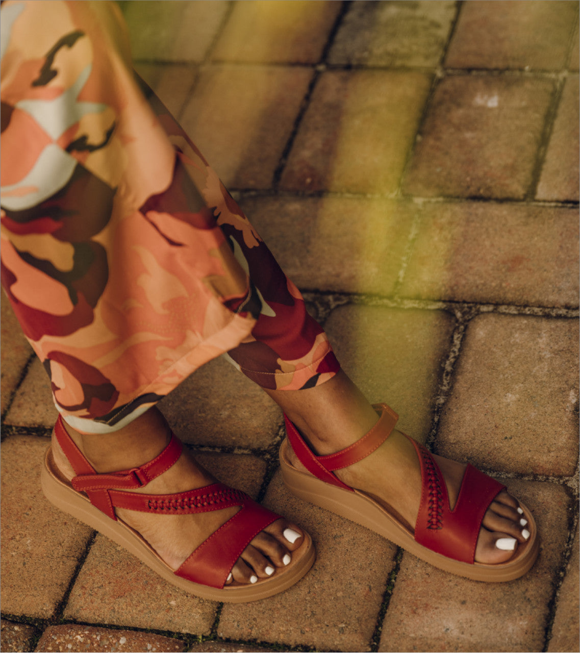 Baretraps Frolick Wedge Sandal