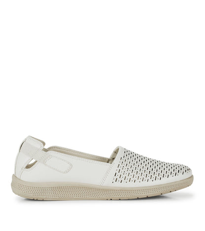 Baretraps Viccia Slip On