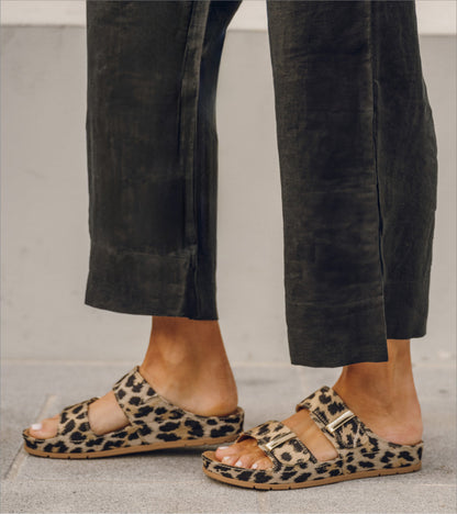 Baretraps Wisteria Slide Sandal