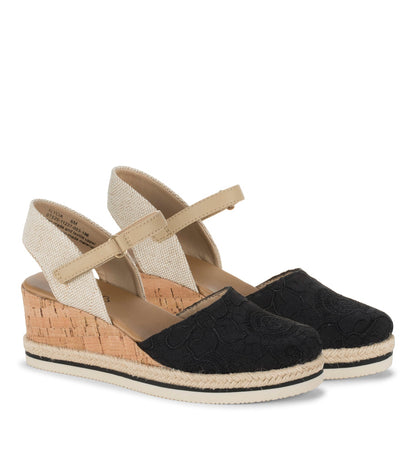 Baretraps Alycia Closed Toe Wedge Sandal